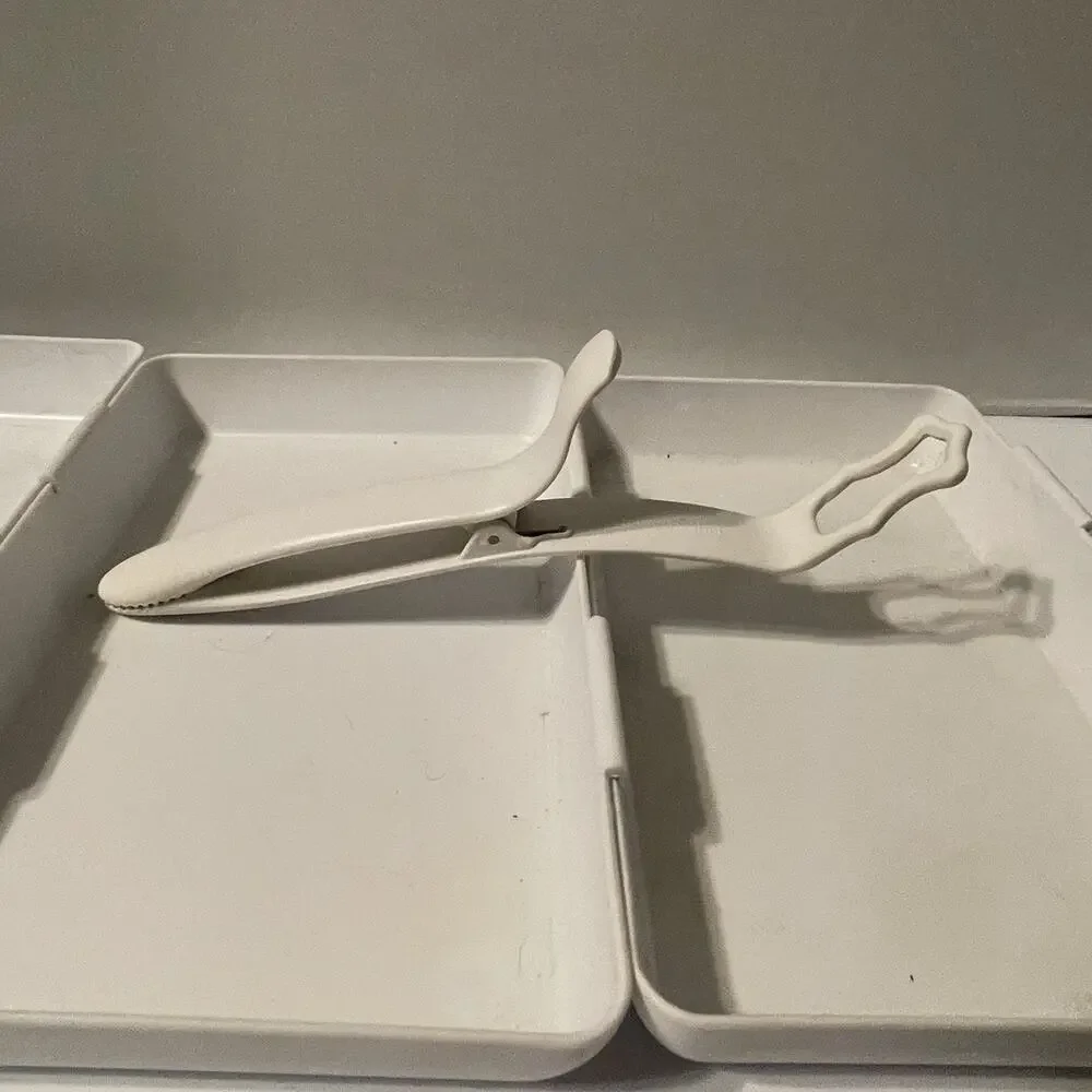 Pampered Chef Coating Trays With Tongs Breading Crumbs Nesting Trays Prep #2605